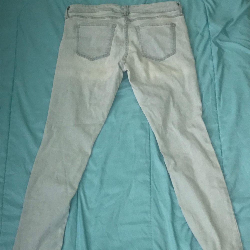 Arizona Ripped Jean - Picture 3 of 3